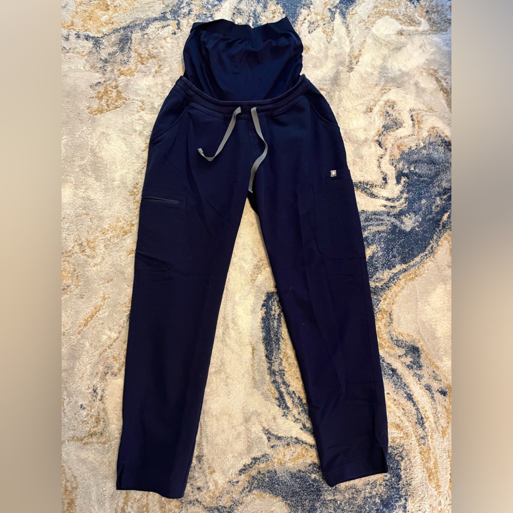 Figs Yola Maternity Skinny Scrub Pants